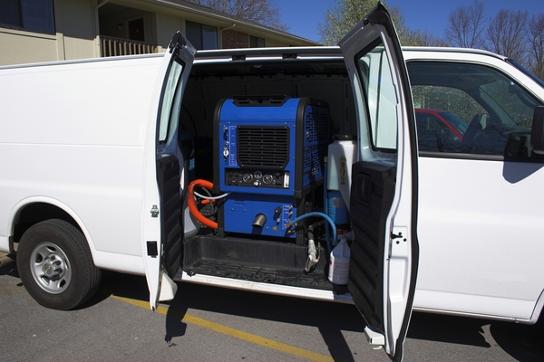 Carpet cleaning van and expert in  Lakeland FL33801